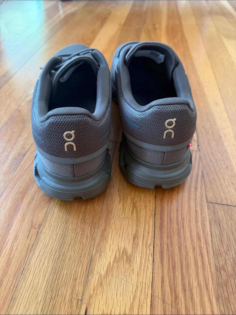 On Running Men's Cloud 6 Sneakers in Grizzly Grizzly(earth-toned brown)